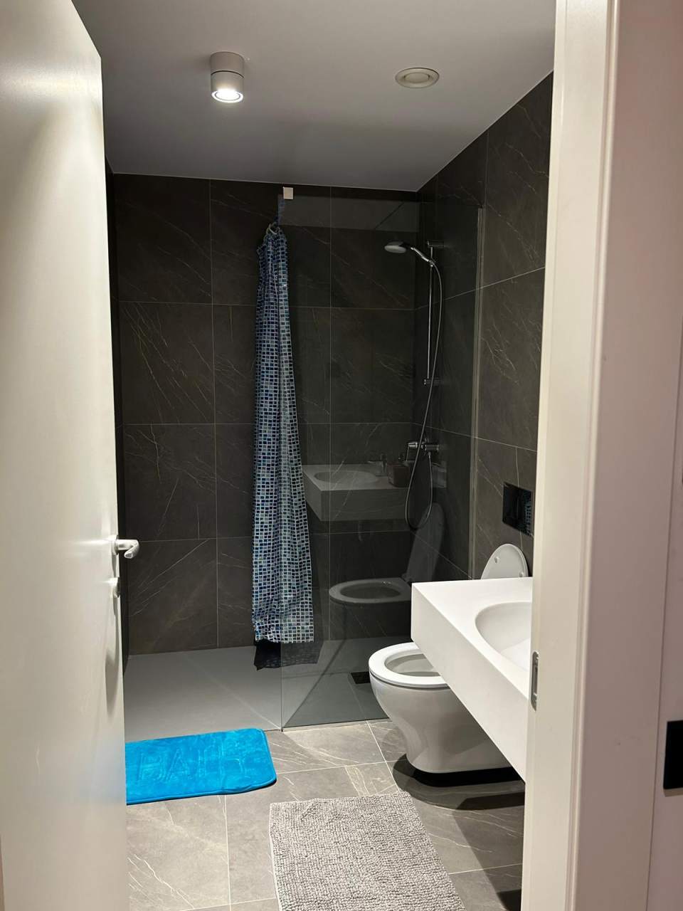 b279469a-6463-4c62-972b-f0aadb57f14f