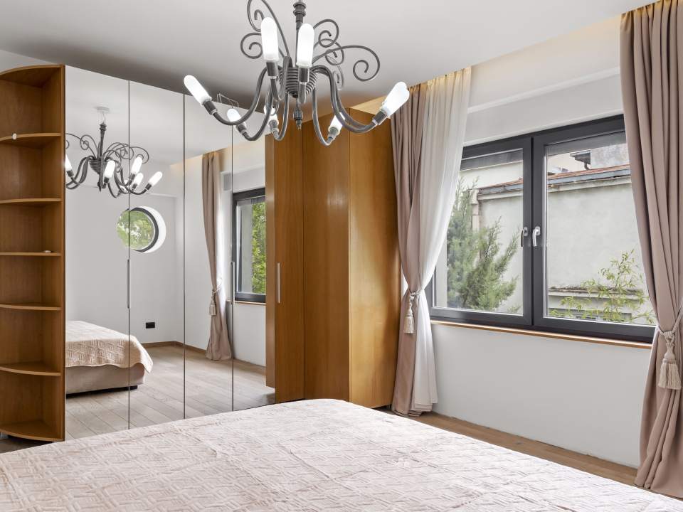 Vilă cu 6 camere de închiriat în Dorobanți - Floreasca poza nr. 9