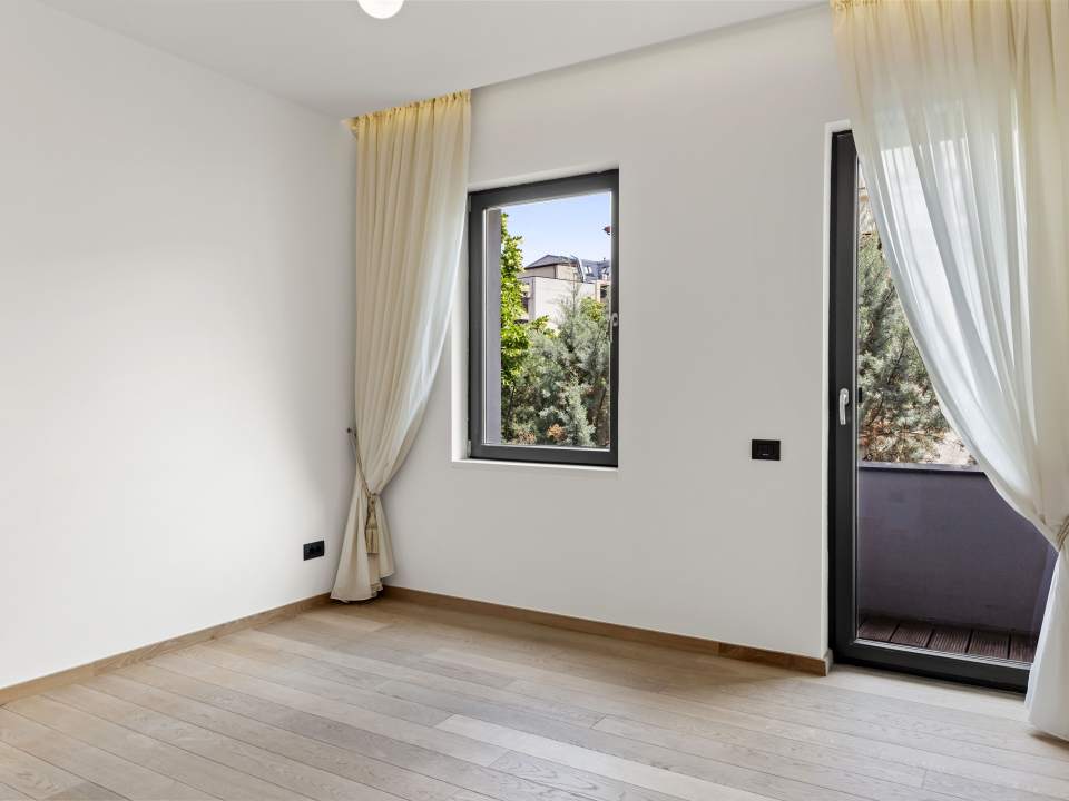 Vilă cu 6 camere de închiriat în Dorobanți - Floreasca poza nr. 14