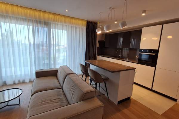 Apartament cu 4 camere de închiriat în One Herăstrău Plaza