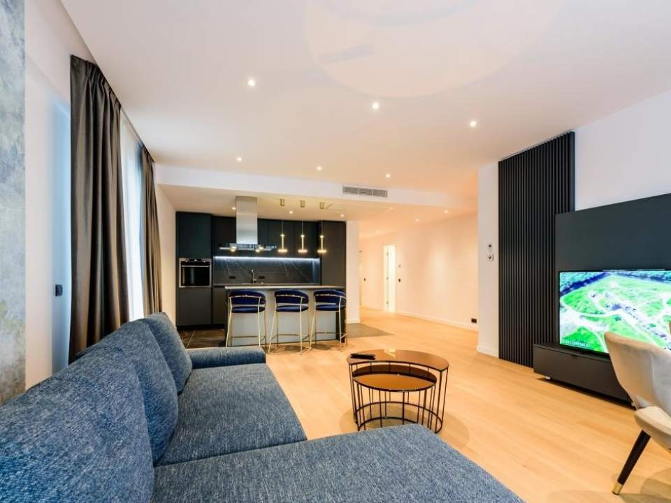 3 Bedroom Apartment For Rent In One Herăstrău Towers, Herăstrău, Sector 1 photo no. 2