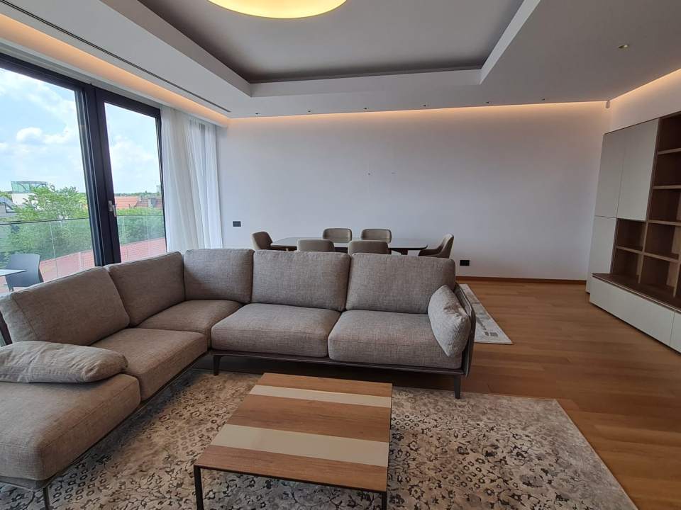 Penthouse cu 3 camere de închiriat în Primăverii poza nr. 9