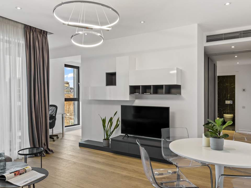 Apartament cu 3 camere de vânzare în One Herăstrău Plaza, Herăstrău, Sector 1 poza nr. 1