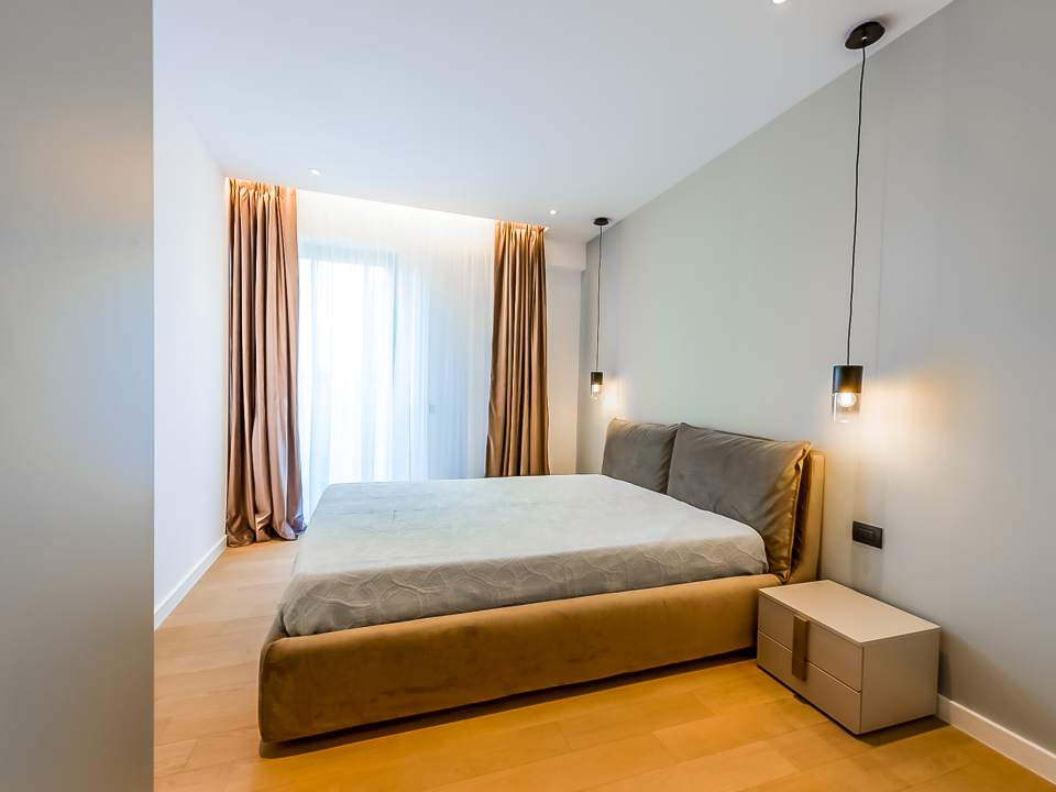 Apartament cu 3 camere de închiriat în One Herăstrău Towers, Herăstrău, Sector 1 poza nr. 2