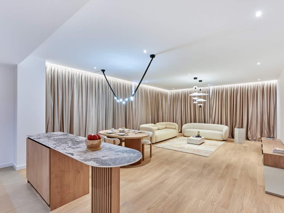 Apartament cu 4 camere de vânzare în One Mamaia Nord, Mamaia Nord, Mamaia poza nr. 1