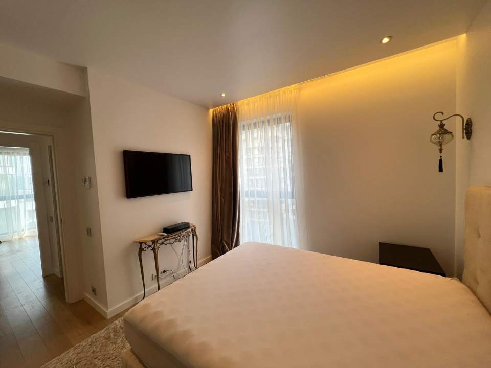 Apartament cu 4 camere de închiriat în One Herăstrău Plaza, Herăstrău, Sector 1 poza nr. 3