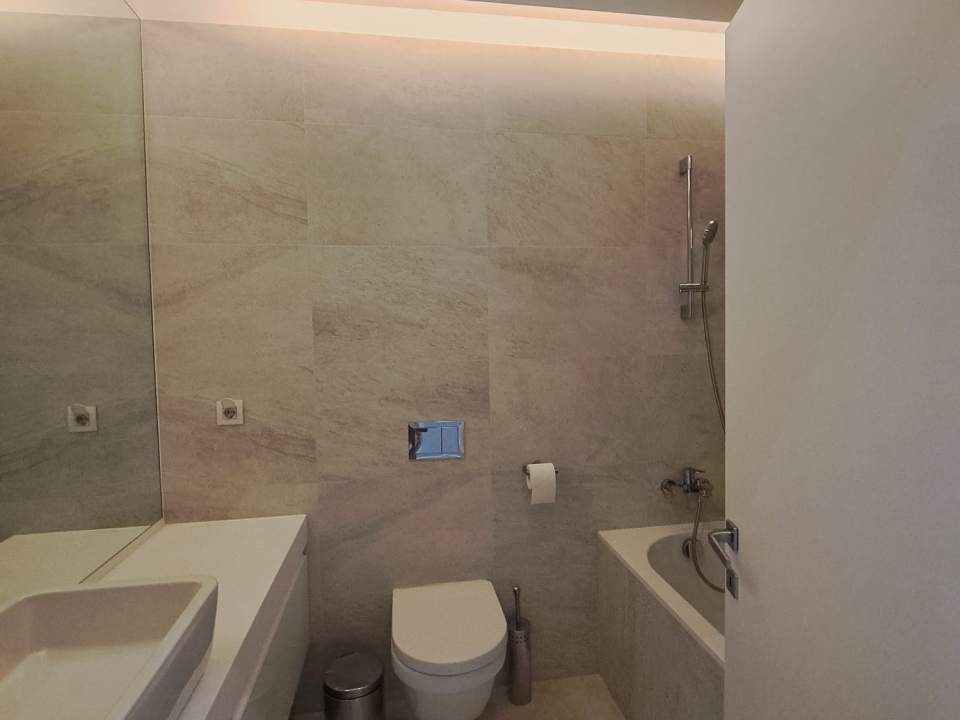 3 Bedroom Apartment For Rent In One Floreasca Lake, Floreasca, Sector 1 photo no. 2