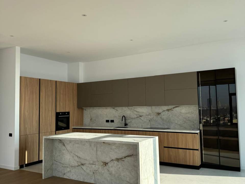 Penthouse cu 4 camere de vânzare în One Herăstrău Towers, Herăstrău, Sector 1 poza nr. 7