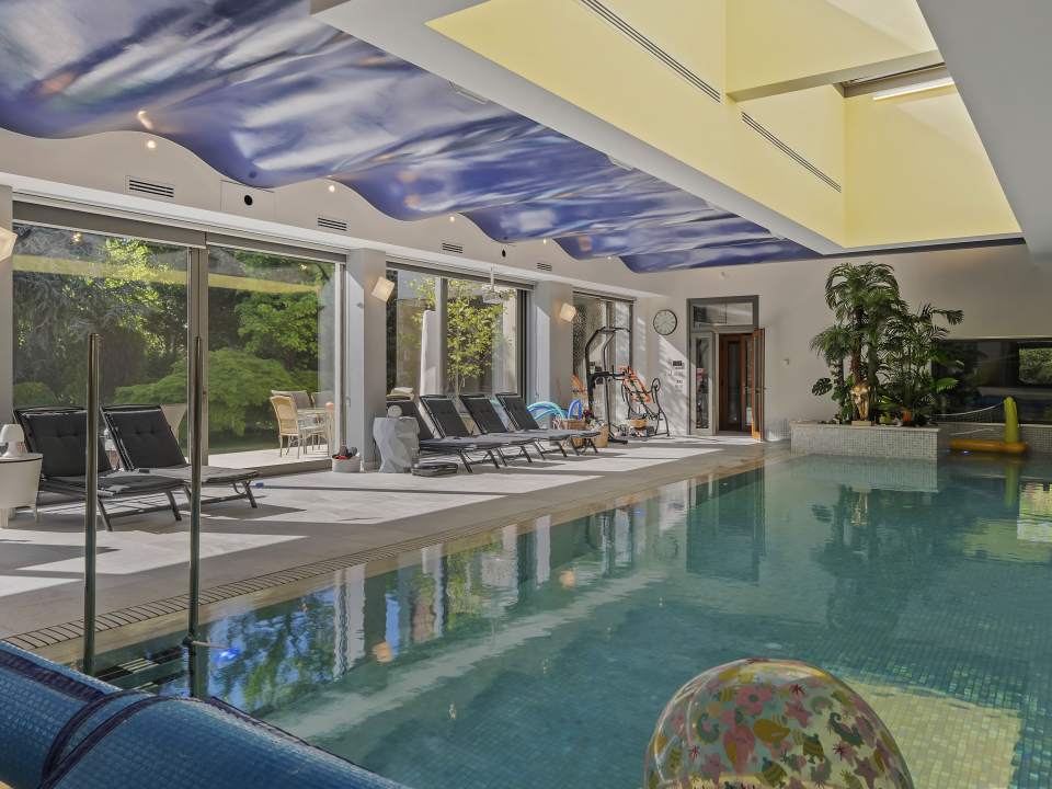 6 Bedroom Villa For Sale in Pipera photo no. 4