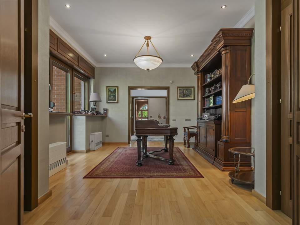 6 Bedroom Villa For Sale in Pipera photo no. 9