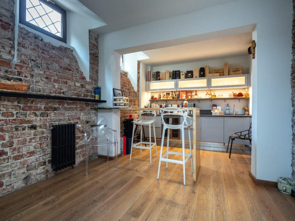 7-room villa for rent photo no. 3