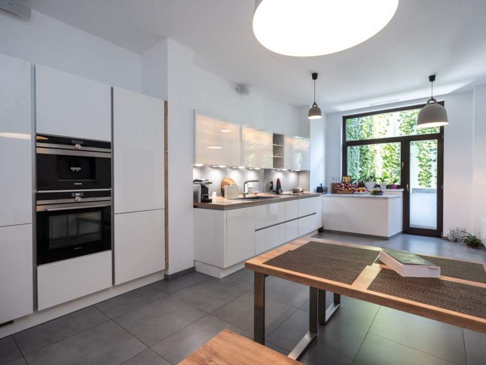 7-room villa for rent photo no. 5