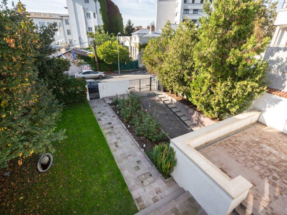 7-room villa for rent photo no. 11