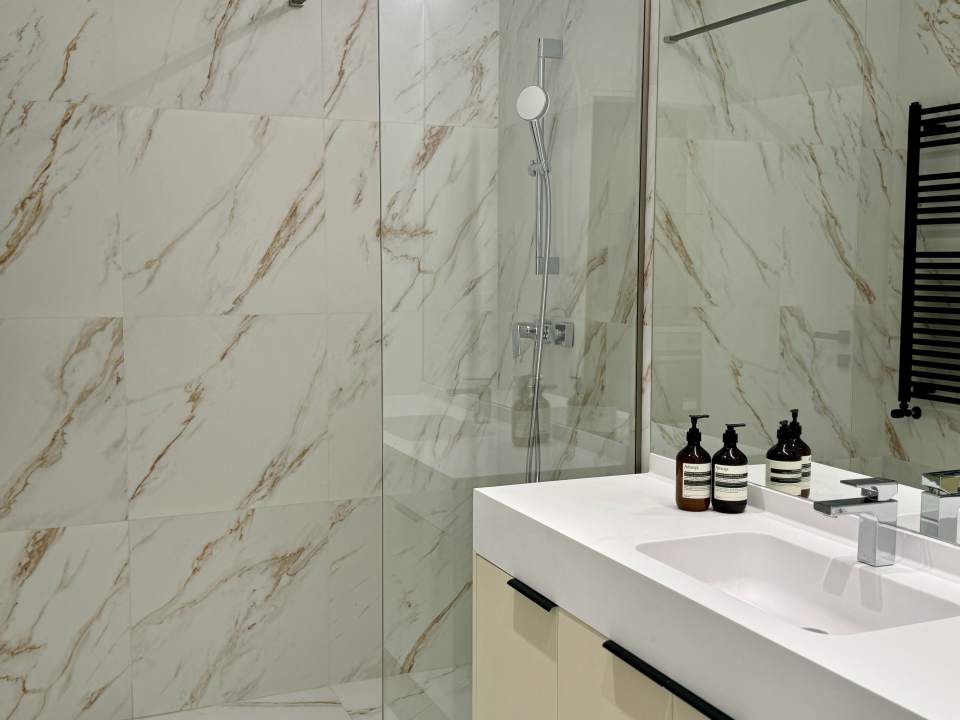 Apartament cu 2 camere de închiriat în One Cotroceni Park, Cotroceni, Sector 5 poza nr. 6