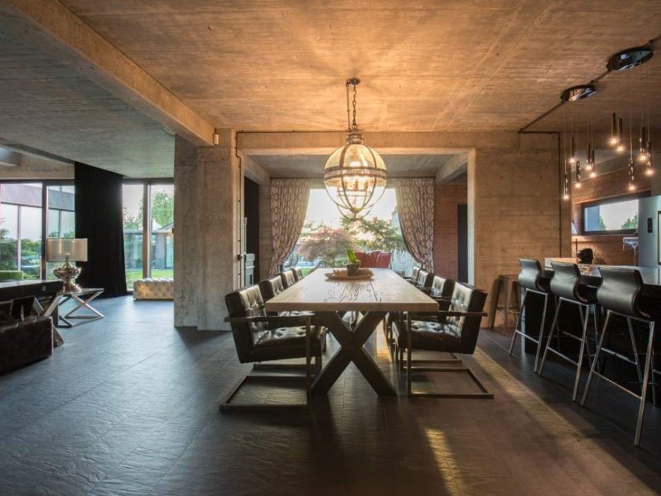 12-rooms villa for sale in Otopeni photo no. 18