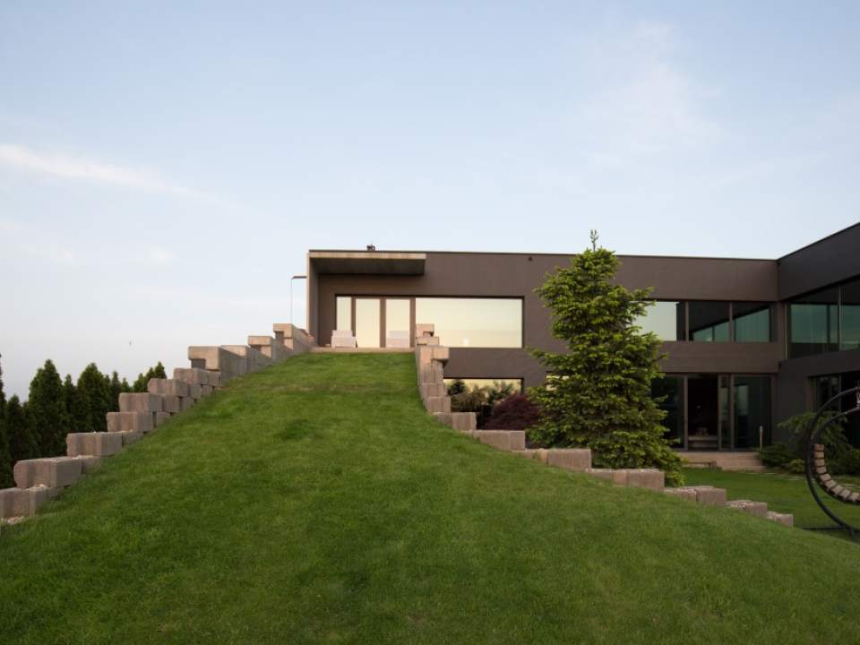 12-rooms villa for sale in Otopeni photo no. 25