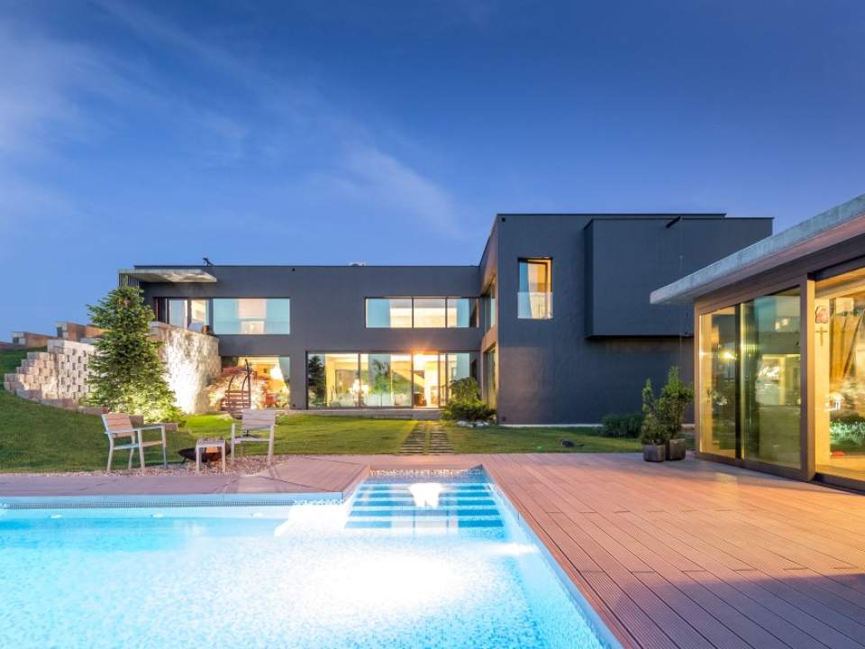 12-rooms villa for sale in Otopeni photo no. 18