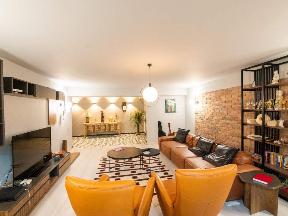 5 Bedroom Villa For Sale photo no. 20