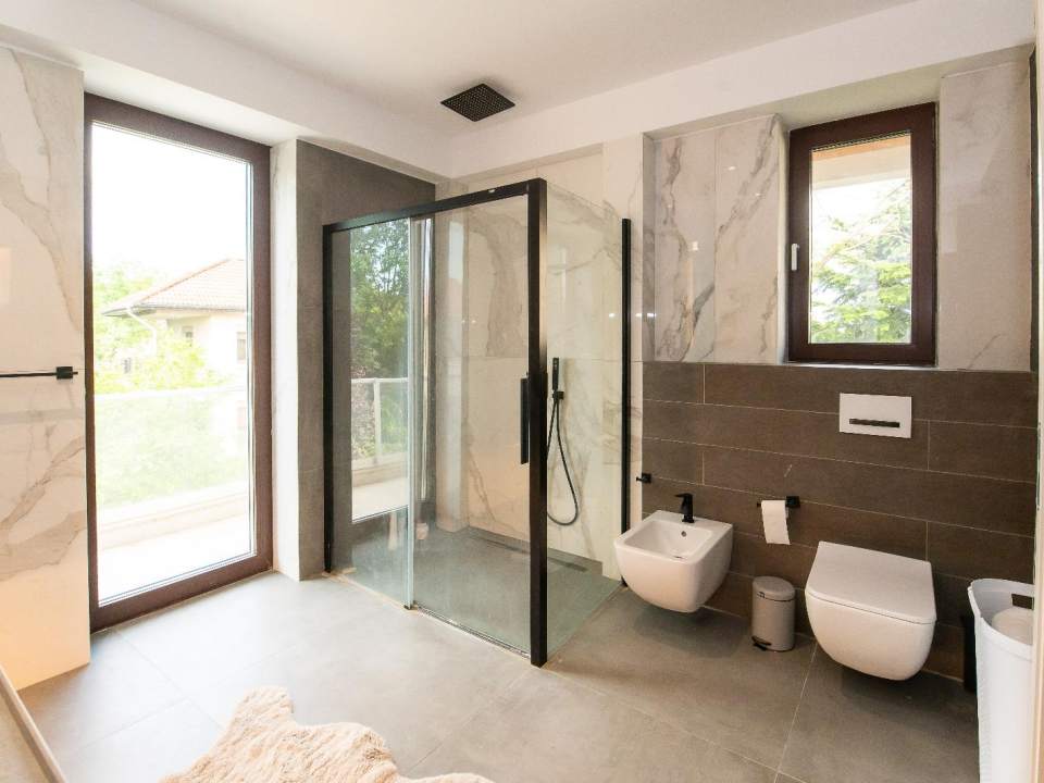 Vilă cu 6 camere de vânzare poza nr. 22