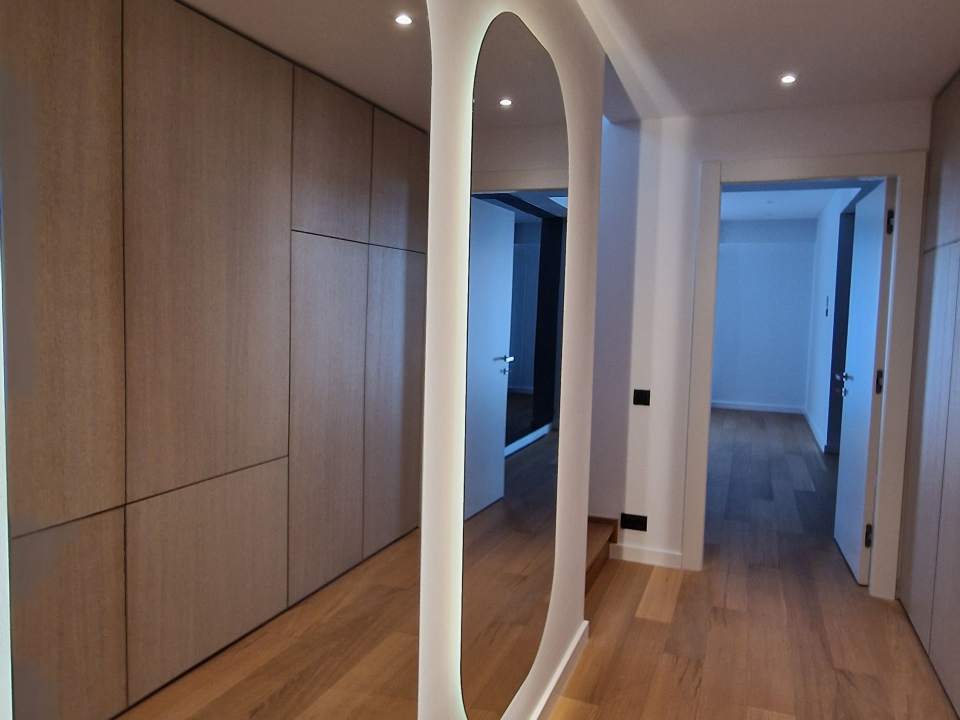 Duplex cu 4 camere de vânzare în One Herăstrău Towers, Herăstrău, Sector 1 poza nr. 3