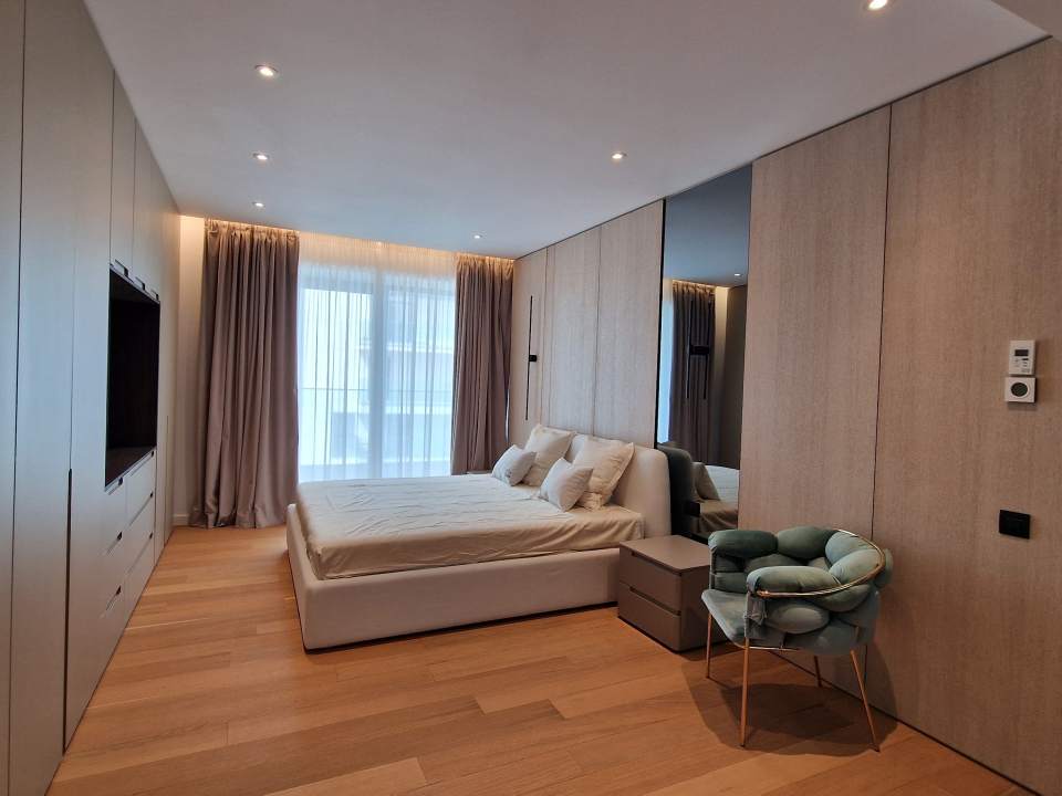 Duplex cu 4 camere de vânzare în One Herăstrău Towers, Herăstrău, Sector 1 poza nr. 1