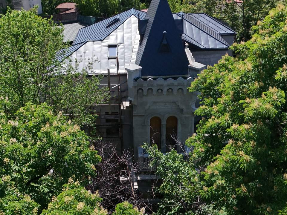 Vilă istorică în zona Armenească poza nr. 2