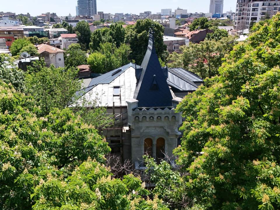 Vilă istorică în zona Armenească poza nr. 3