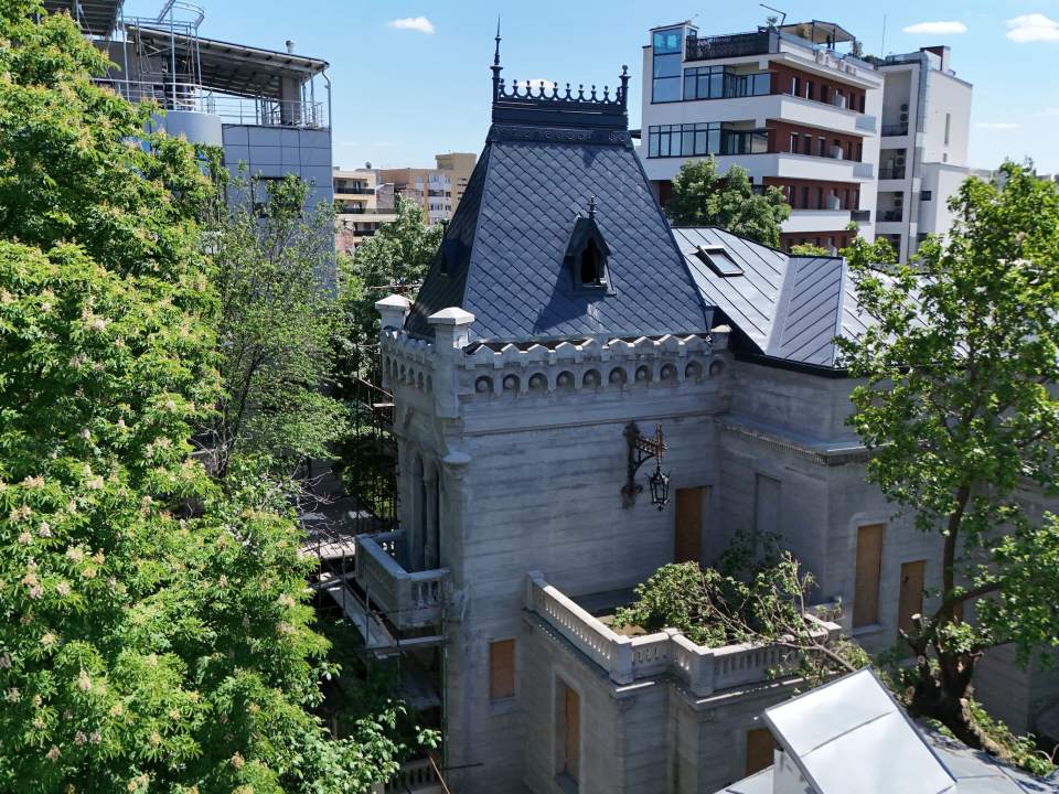 Vilă istorică în zona Armenească poza nr. 6