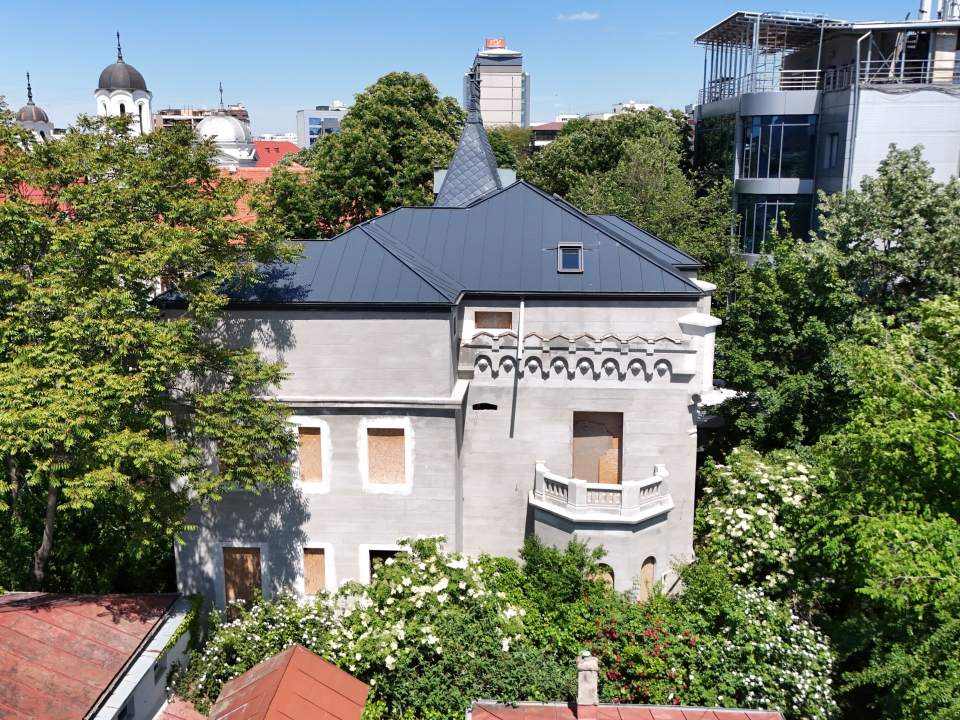 Vilă istorică în zona Armenească poza nr. 1