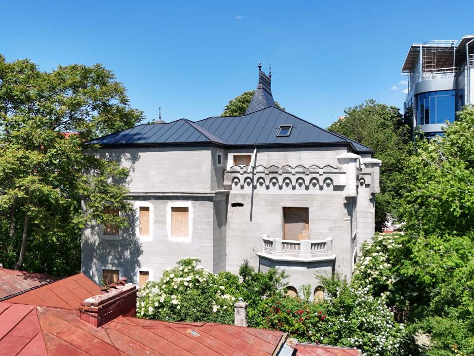 Vilă istorică în zona Armenească poza nr. 8