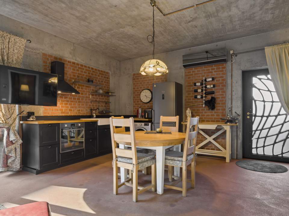 12-rooms villa for sale in Otopeni photo no. 7