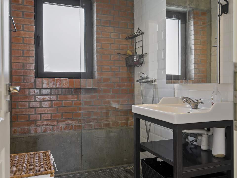 12-rooms villa for sale in Otopeni photo no. 13