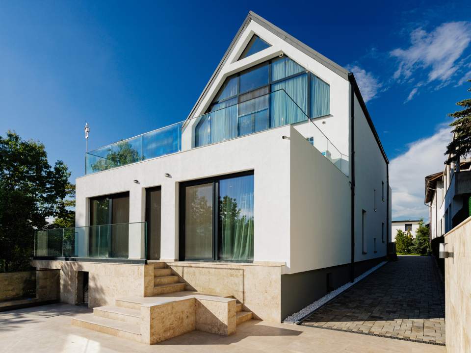 6 Bedroom Villa For Sale photo no. 20