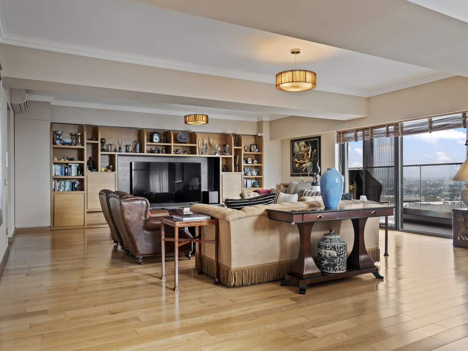 3 Bedroom Penthouse for sale // UpGround Residence photo no. 1