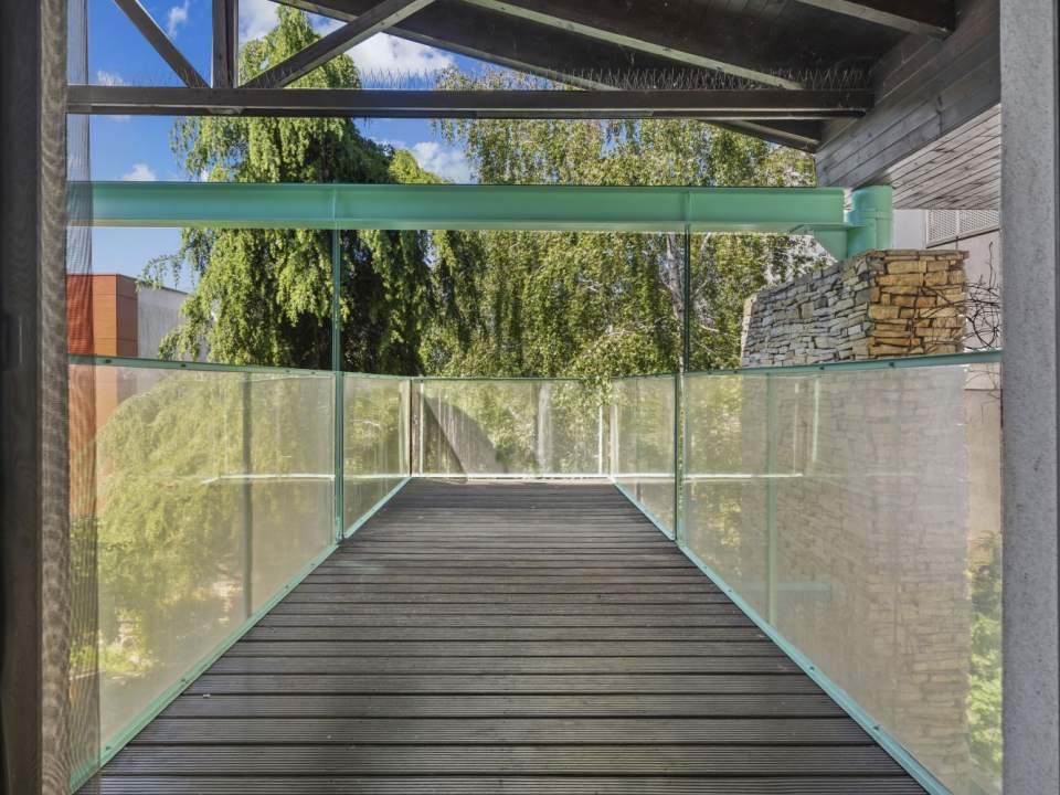 Artsy Lakefront Villa in Baneasa photo no. 27