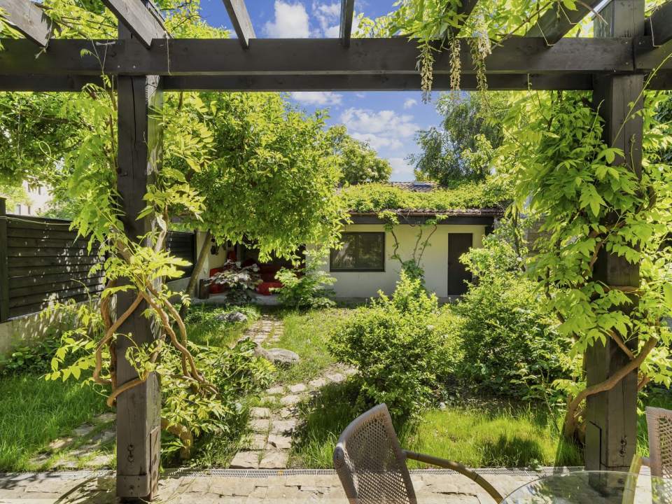 Artsy Lakefront Villa in Baneasa photo no. 29