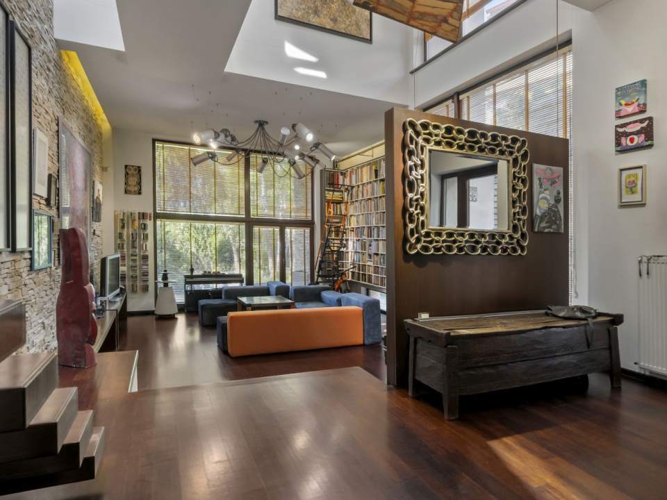 4 Bedroom Villa For Rent photo no. 2