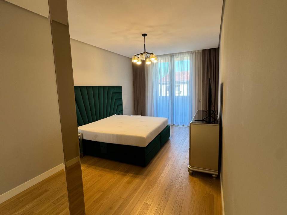 Apartament cu 5 camere de închiriat în One Rahmaninov, Floreasca, Sector 2 poza nr. 3