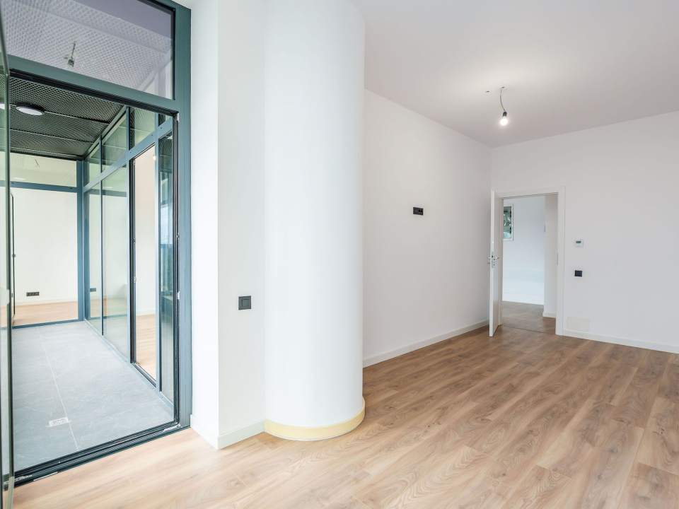 3 Bedroom Apartment For Sale In One North Lofts, Pipera, Voluntari photo no. 4