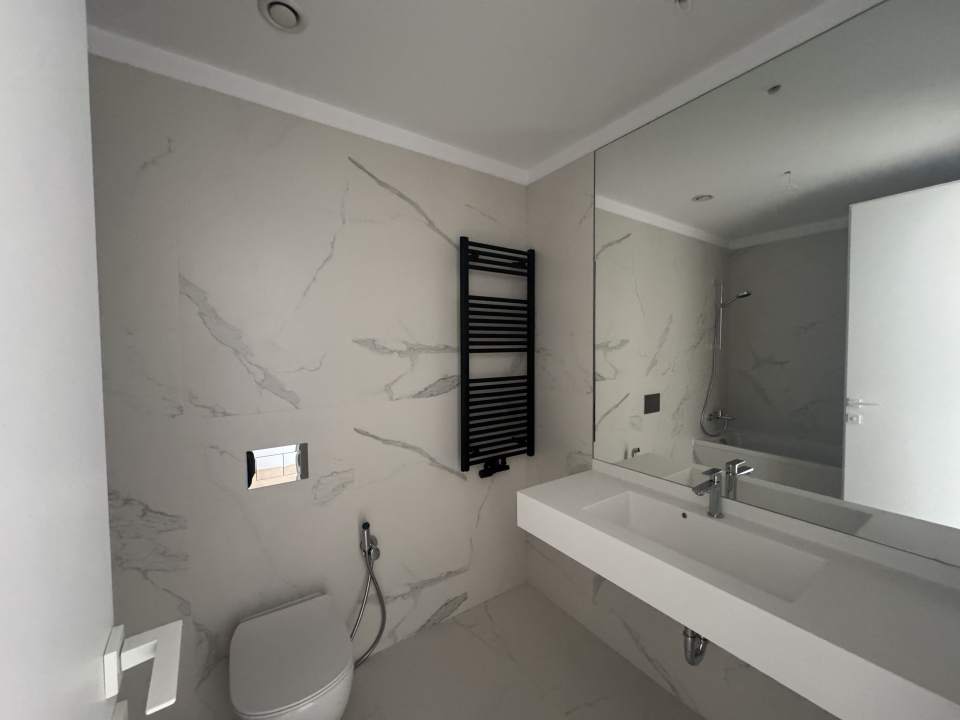 Apartament cu 3 camere de vânzare în One Lake Club, Floreasca, Sector 2 poza nr. 8