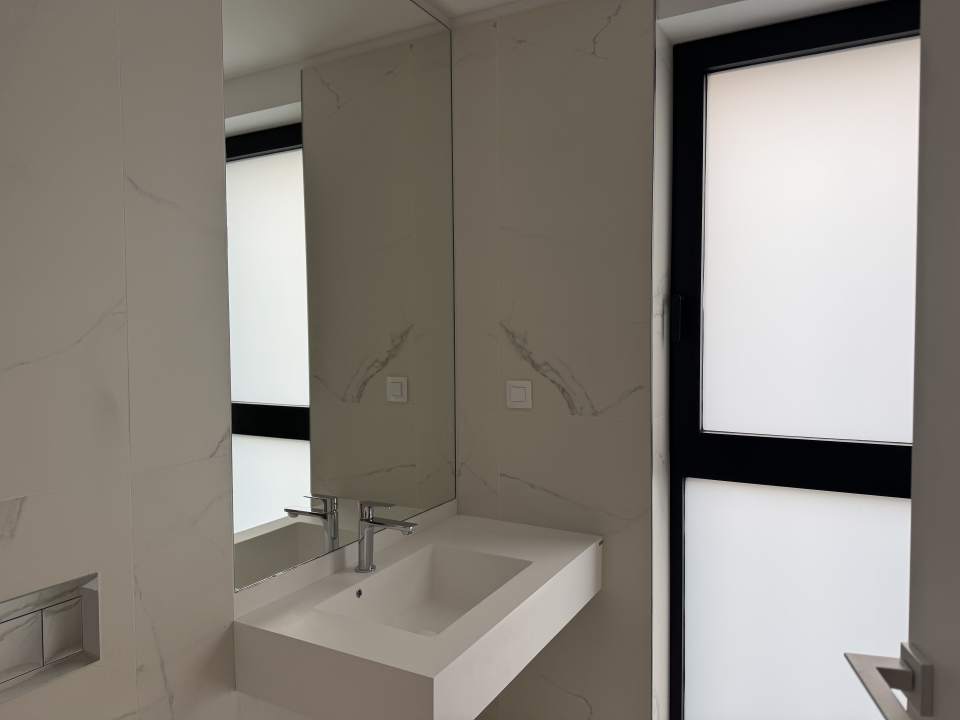 2 Bedroom Apartment For Rent In One Lake Club, Floreasca, Sector 2 photo no. 7