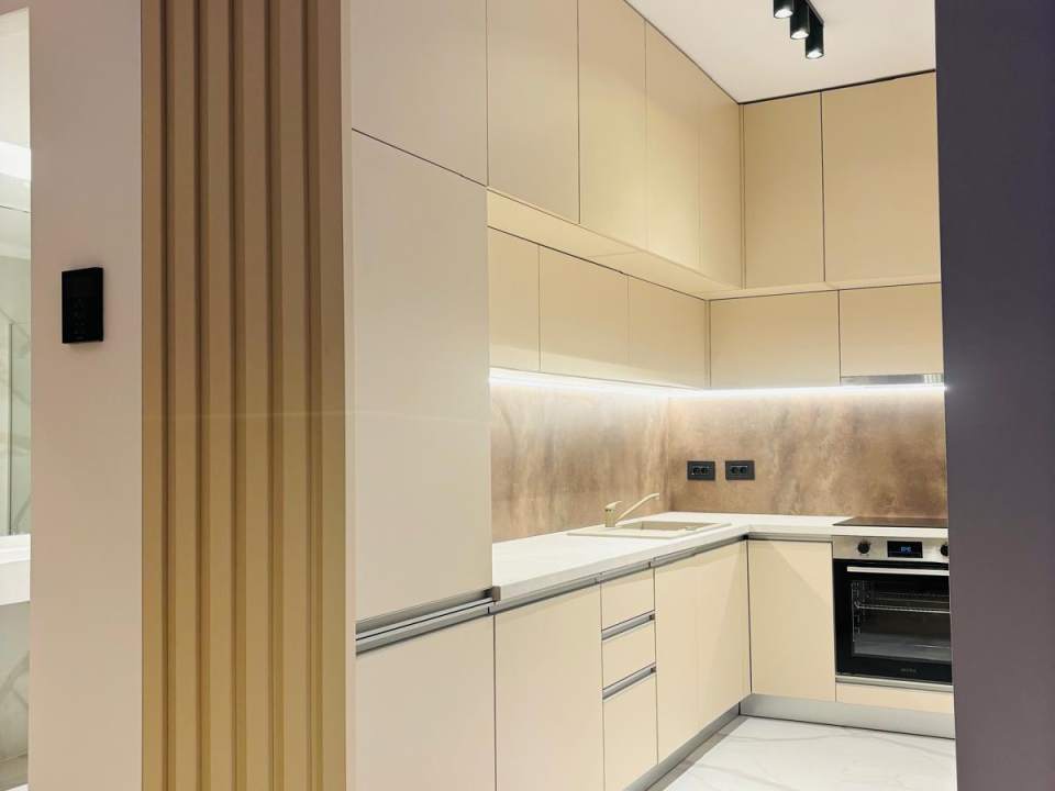 Studio For Rent In One Floreasca Towers, Floreasca, Sector 2 photo no. 1