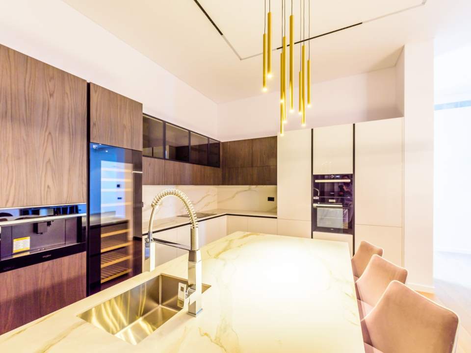 Penthouse cu 4 camere de închiriat în One Herăstrău Towers, Herăstrău, Sector 1 poza nr. 4