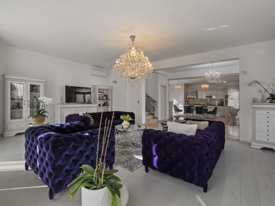 5 Bedroom Villa For Sale photo no. 4