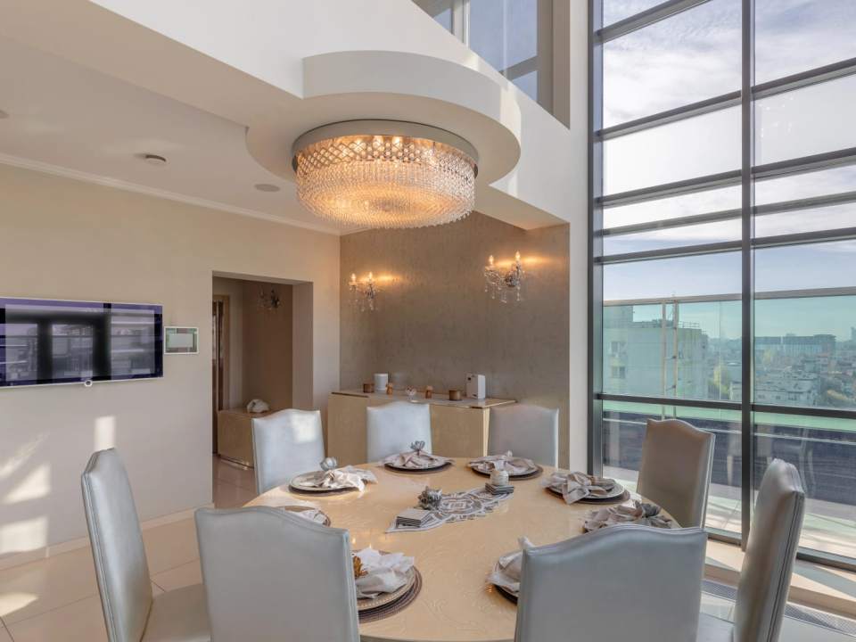 Penthouse cu 5 camere de vânzare poza nr. 2