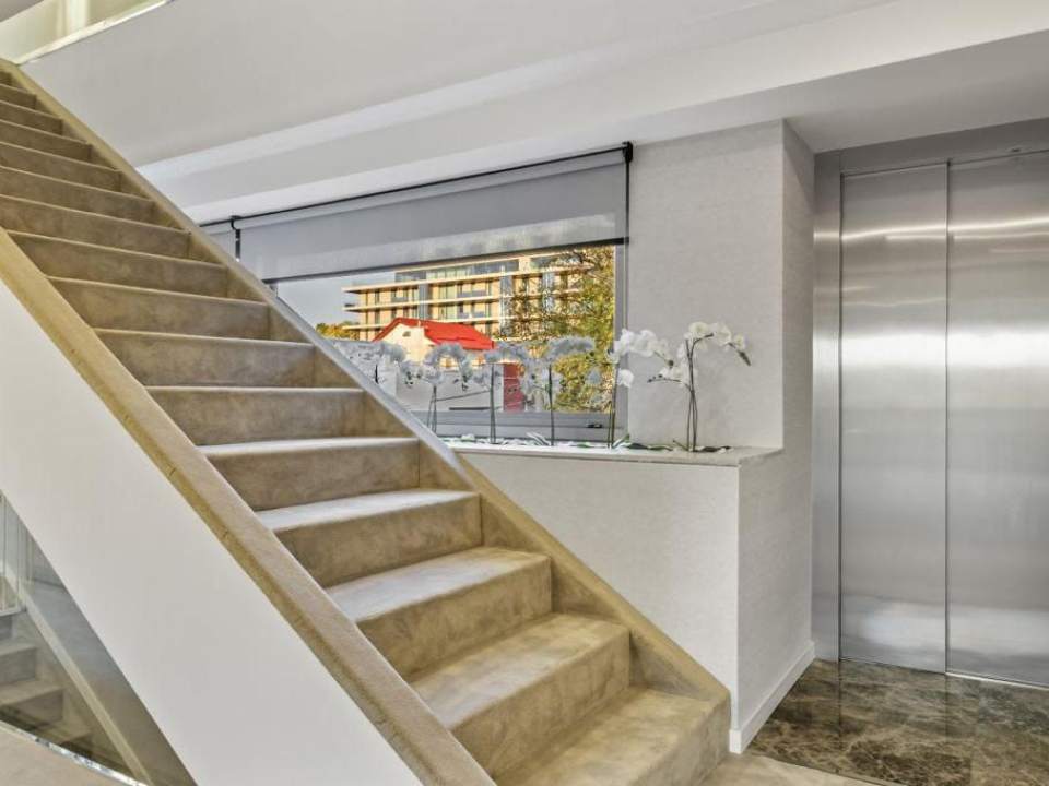 Vilă contemporană cu piscină și rooftop // Floreasca poza nr. 8