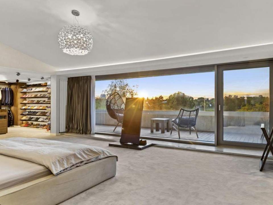 Vilă contemporană cu piscină și rooftop // Floreasca poza nr. 11