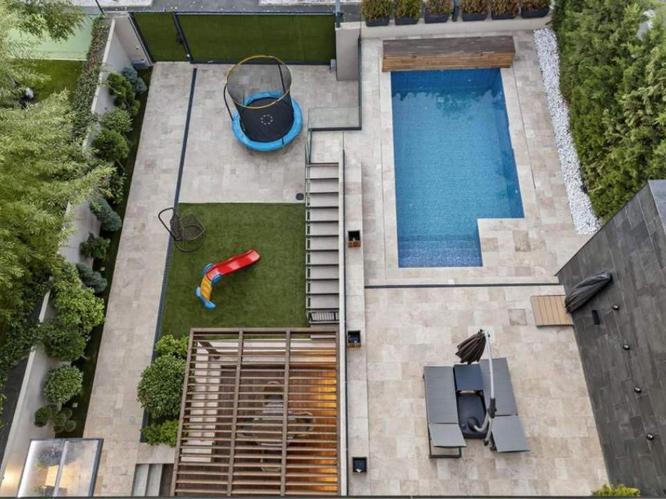 Vilă contemporană cu piscină și rooftop // Floreasca poza nr. 12