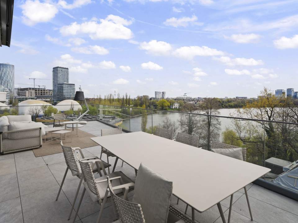 2 Bedroom Penthouse For Sale In One Floreasca Lake, Floreasca, Sector 1 photo no. 16