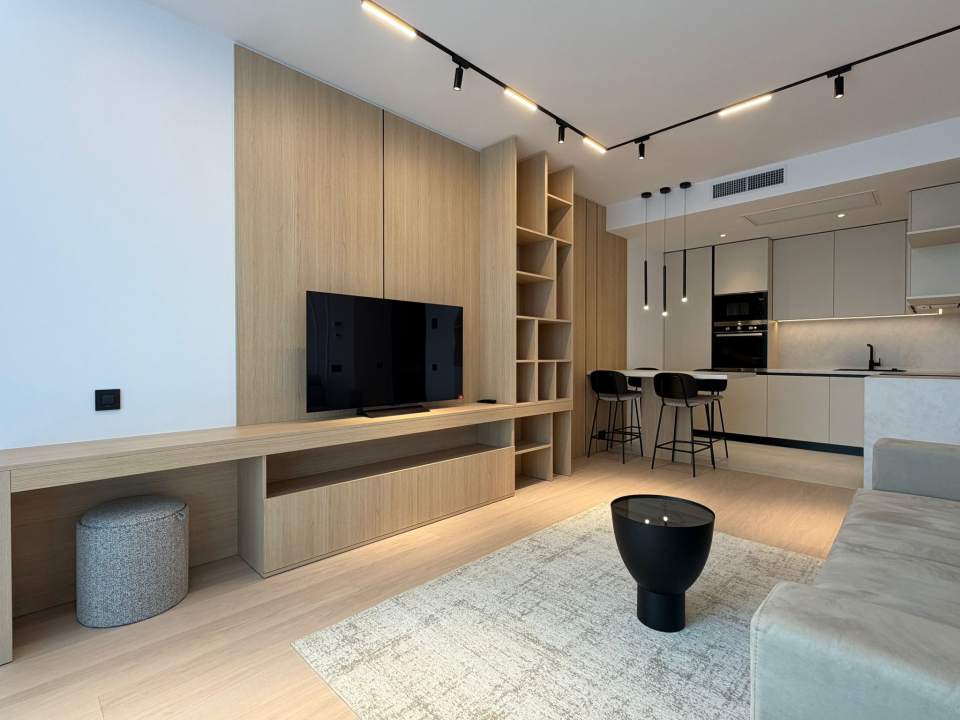 1 Bedroom Apartment For Rent In One Floreasca Towers, Floreasca, Sector 2 photo no. 1